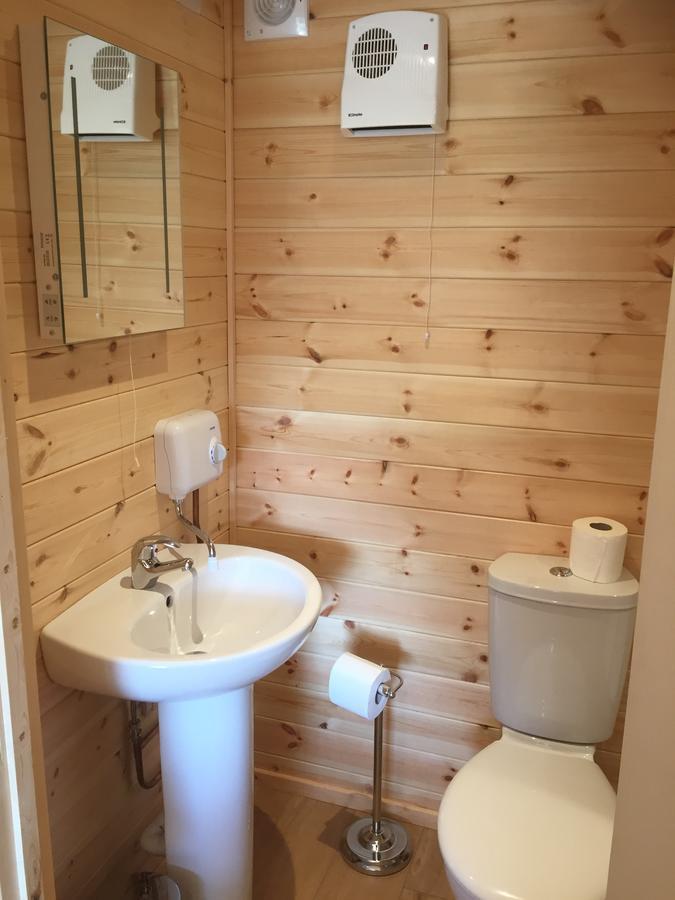 Romantic Getaway Luxury Wooden Cabin With Private Hot Tub And Bbq Aberystwyth Exterior photo